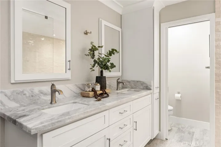 20402 Seven Seas Lane, Huntington Beach, California 92646