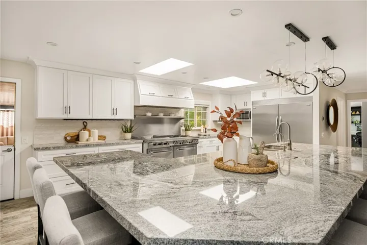 20402 Seven Seas Lane, Huntington Beach, California 92646