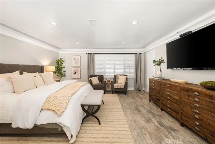 20402 Seven Seas Lane, Huntington Beach, California 92646