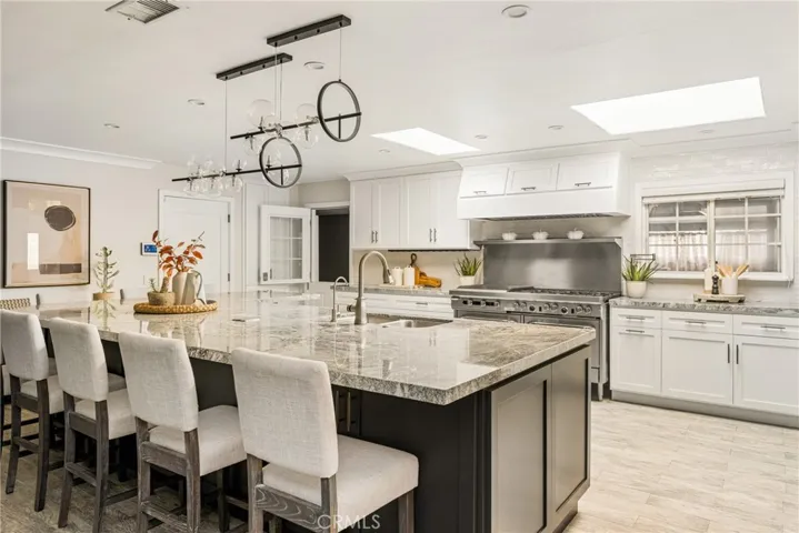 20402 Seven Seas Lane, Huntington Beach, California 92646