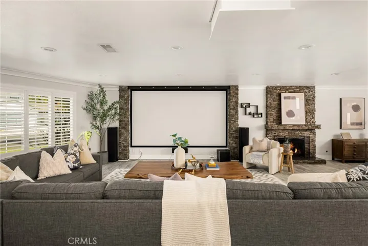 20402 Seven Seas Lane, Huntington Beach, California 92646