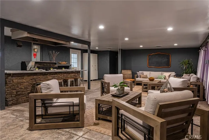 20402 Seven Seas Lane, Huntington Beach, California 92646