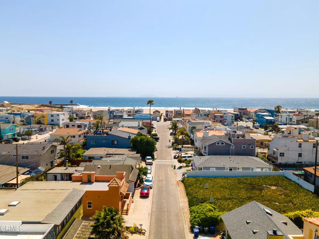 145 Los Angeles Ave MLS-11