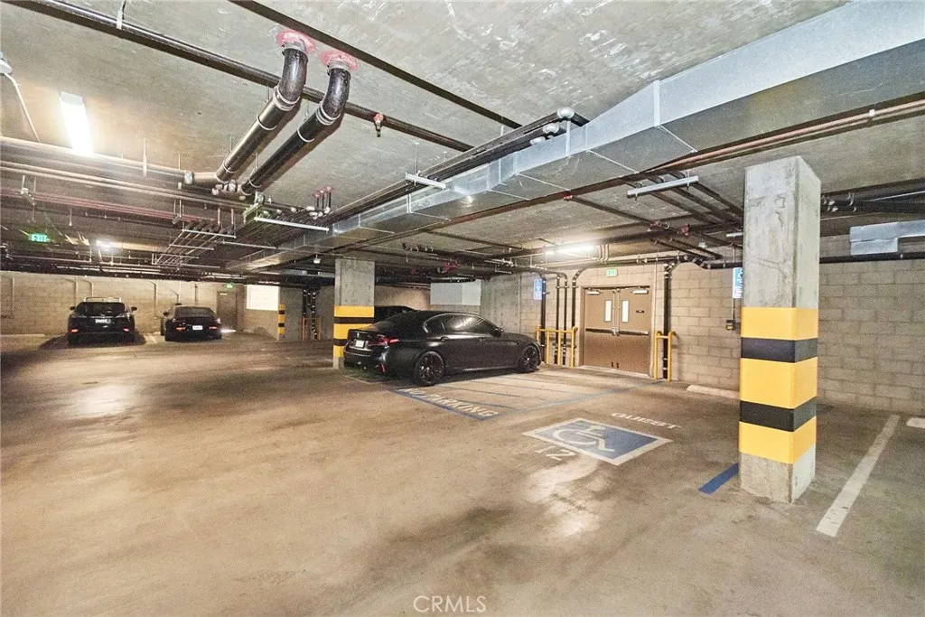 820 S Wilton Place 304, Los Angeles, California 90005 home-pic-8