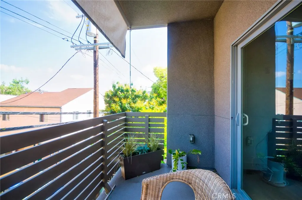 820 S Wilton Place 304, Los Angeles, California 90005 home-pic-27