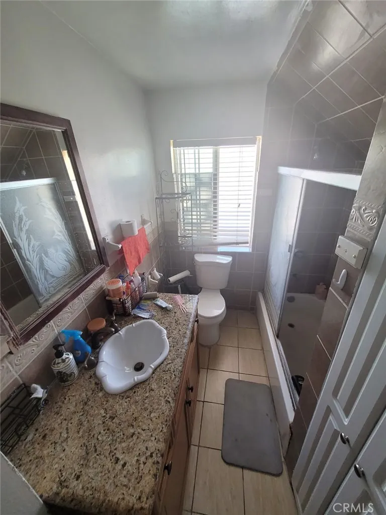 2920 Van Buren Place, Los Angeles, California 90007 home-pic-19