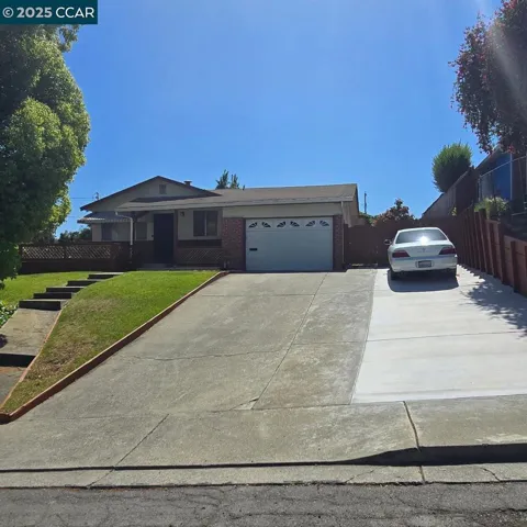Driveway with multiple Car Spaces