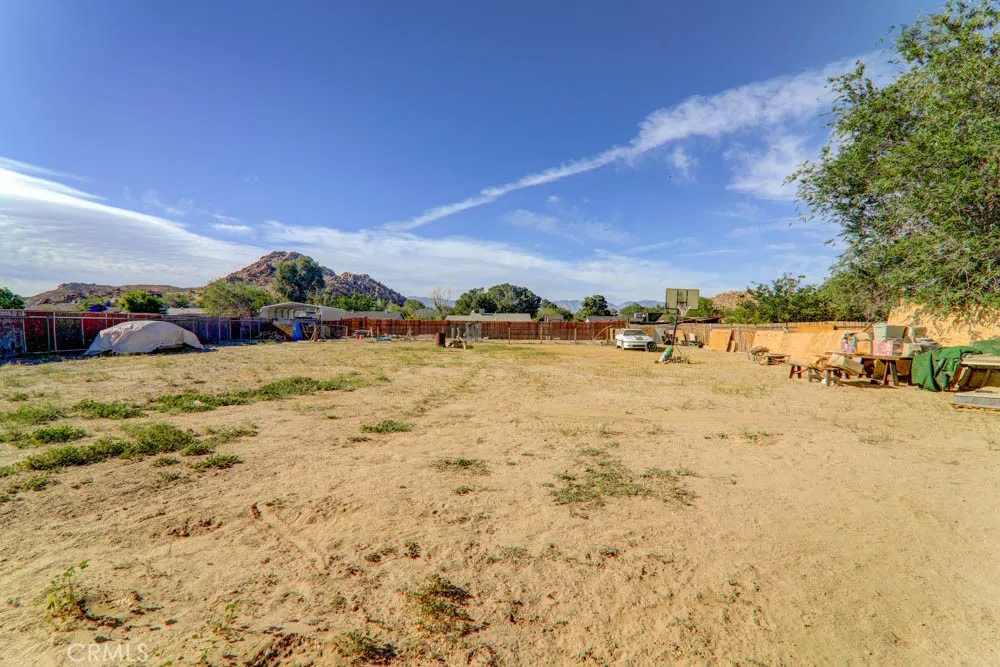 17152 Schollview Avenue, Palmdale, California 93591 home-pic-26