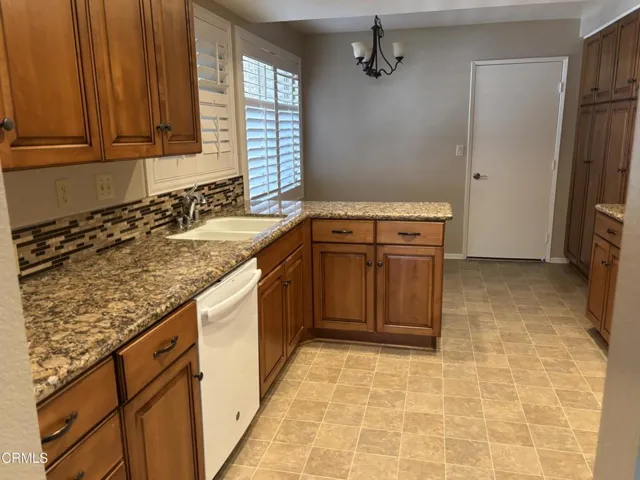 31322 Village 33 WeSellLeisureVillage (3
