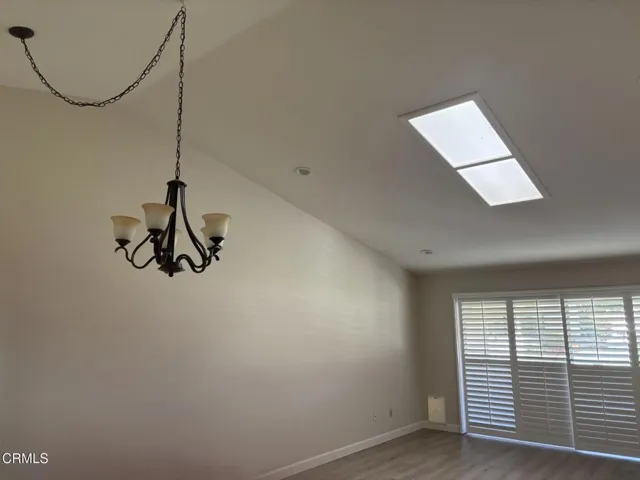 31322 Village 31 Dining Rm