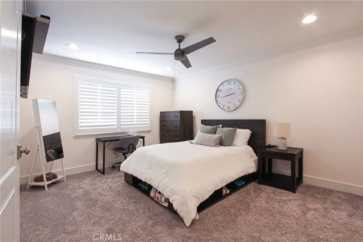 Upstairs bedroom 1