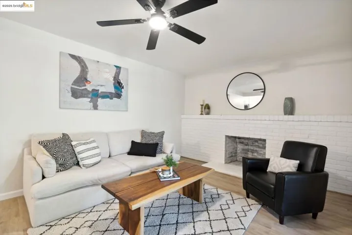 6419 Dallas Way, Sacramento, California 95823