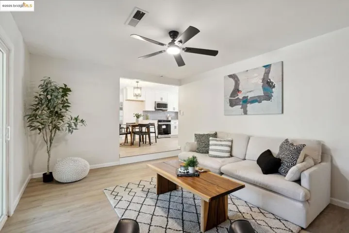 6419 Dallas Way, Sacramento, California 95823