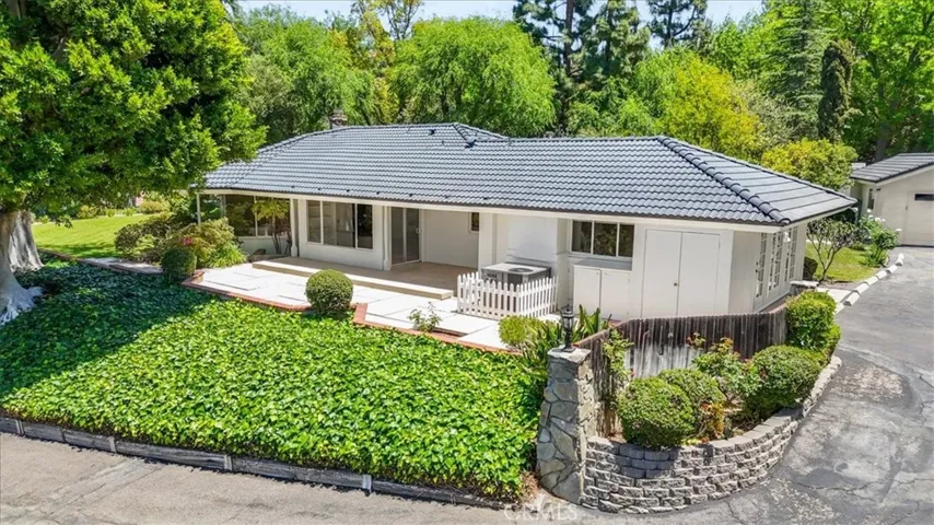 251 S Quintana Drive, Anaheim Hills, California 92807