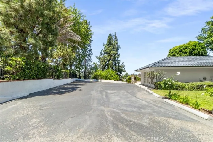 251 S Quintana Drive, Anaheim Hills, California 92807