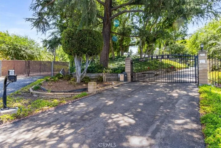 251 S Quintana Drive, Anaheim Hills, California 92807
