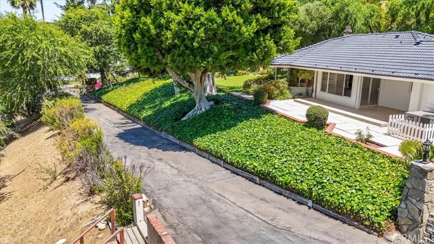251 S Quintana Drive, Anaheim Hills, California 92807