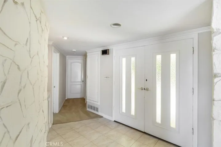 251 S Quintana Drive, Anaheim Hills, California 92807