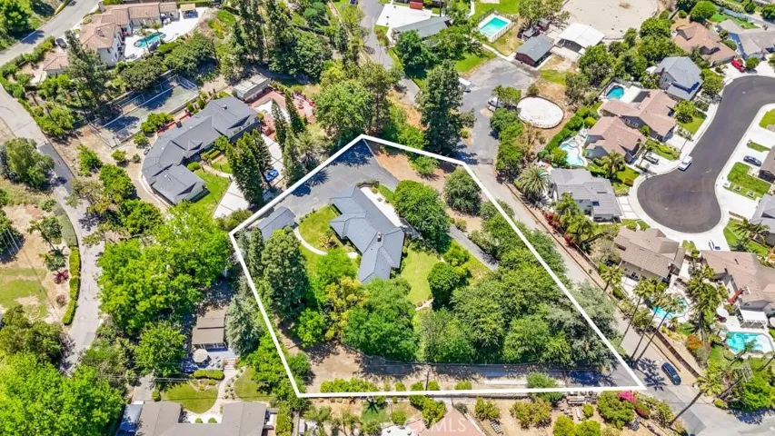 251 S Quintana Drive, Anaheim Hills, California 92807