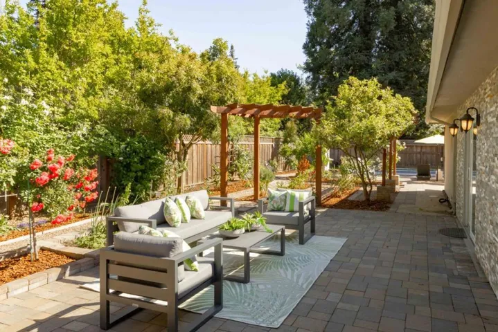 86 Rittenhouse Avenue, Atherton, California 94027