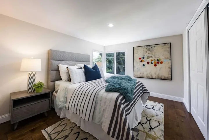 86 Rittenhouse Avenue, Atherton, California 94027
