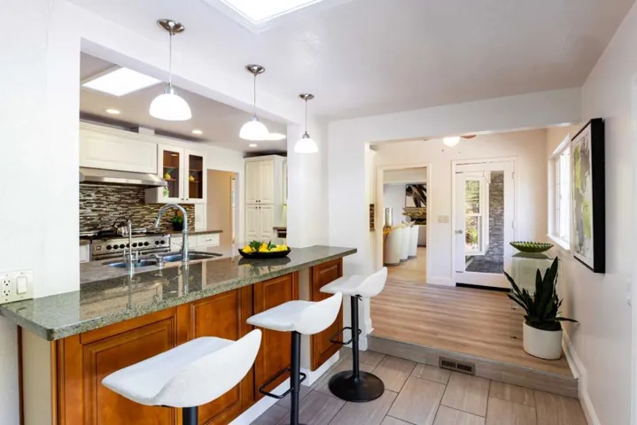 86 Rittenhouse Avenue, Atherton, California 94027