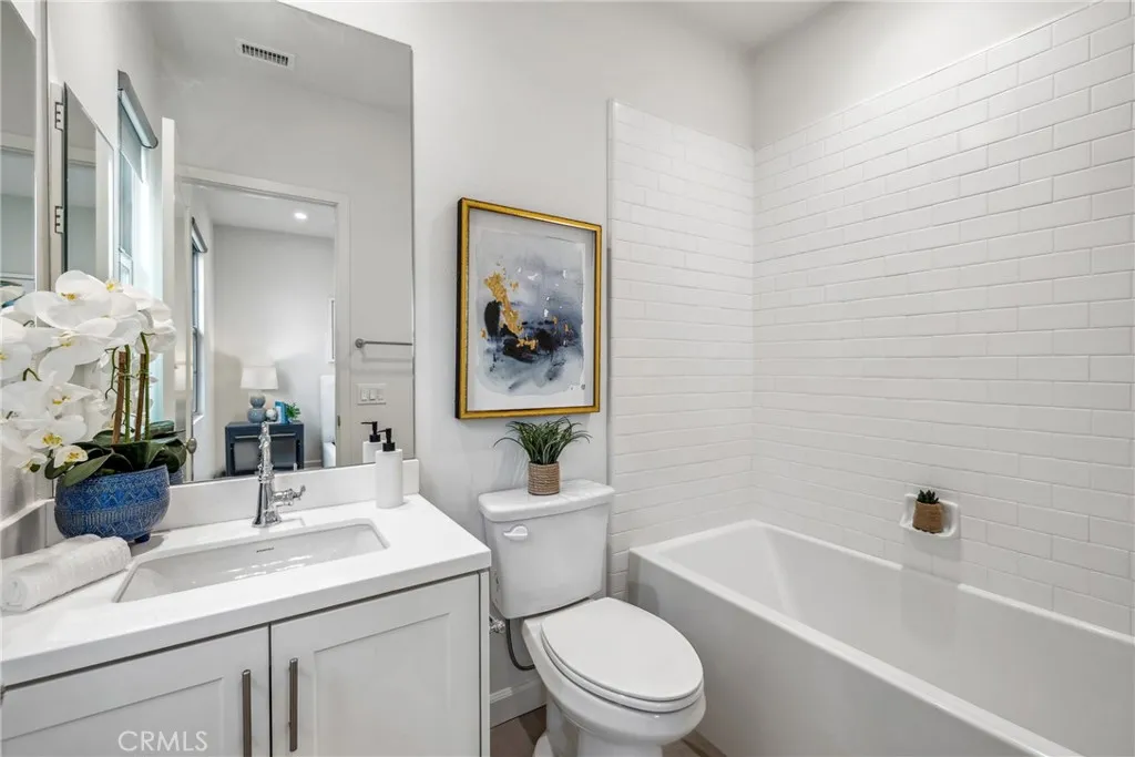 200 Canterbury, Irvine, California 92618 home-pic-54