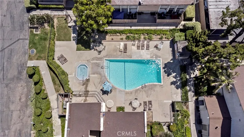 Community pool