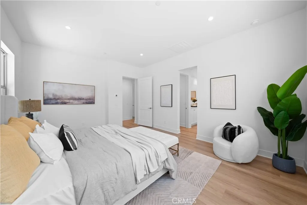 114 Eversedge, Irvine, California 92618 home-pic-33