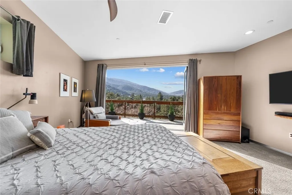 5482 Easter Drive, Wrightwood, California 92397 home-pic-25