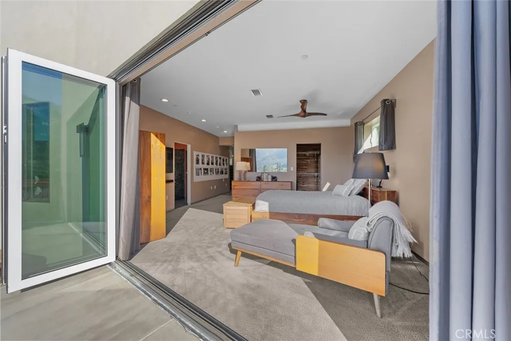 5482 Easter Drive, Wrightwood, California 92397 home-pic-26