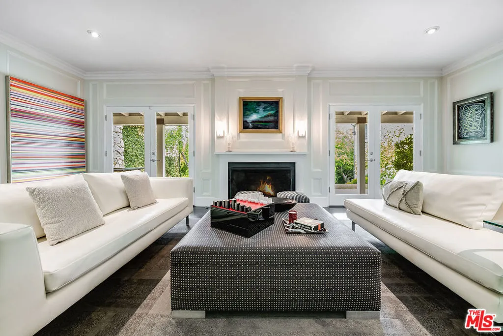 422 Parkwood Drive, Los Angeles, California 90077 home-pic-7