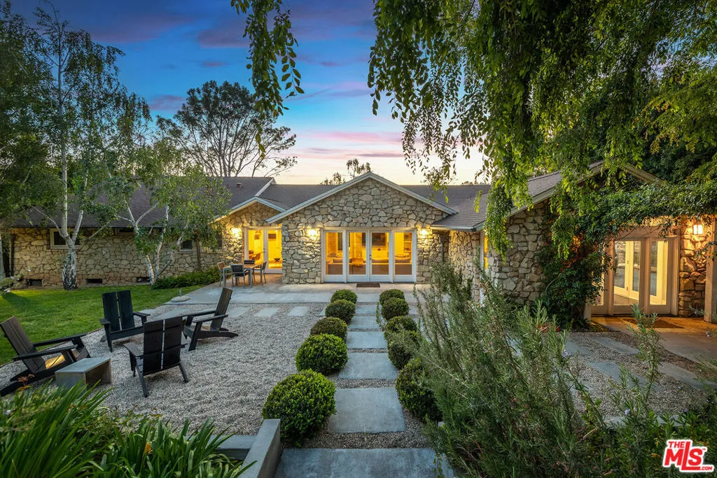 422 Parkwood Drive, Los Angeles, California 90077 home-pic-52