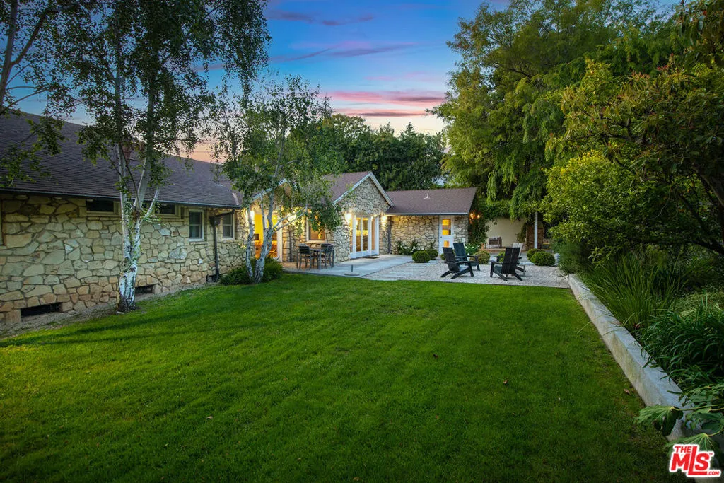 422 Parkwood Drive, Los Angeles, California 90077 home-pic-51