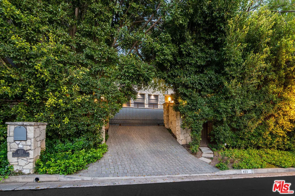 422 Parkwood Drive, Los Angeles, California 90077 home-pic-42