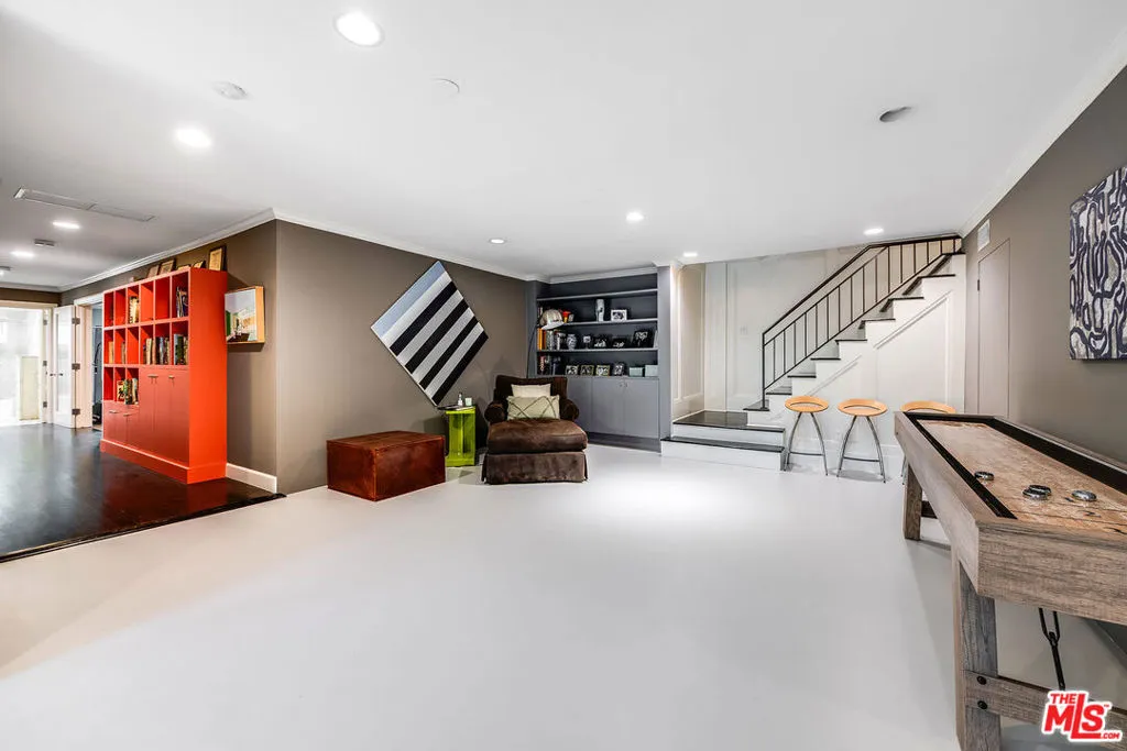 422 Parkwood Drive, Los Angeles, California 90077 home-pic-29