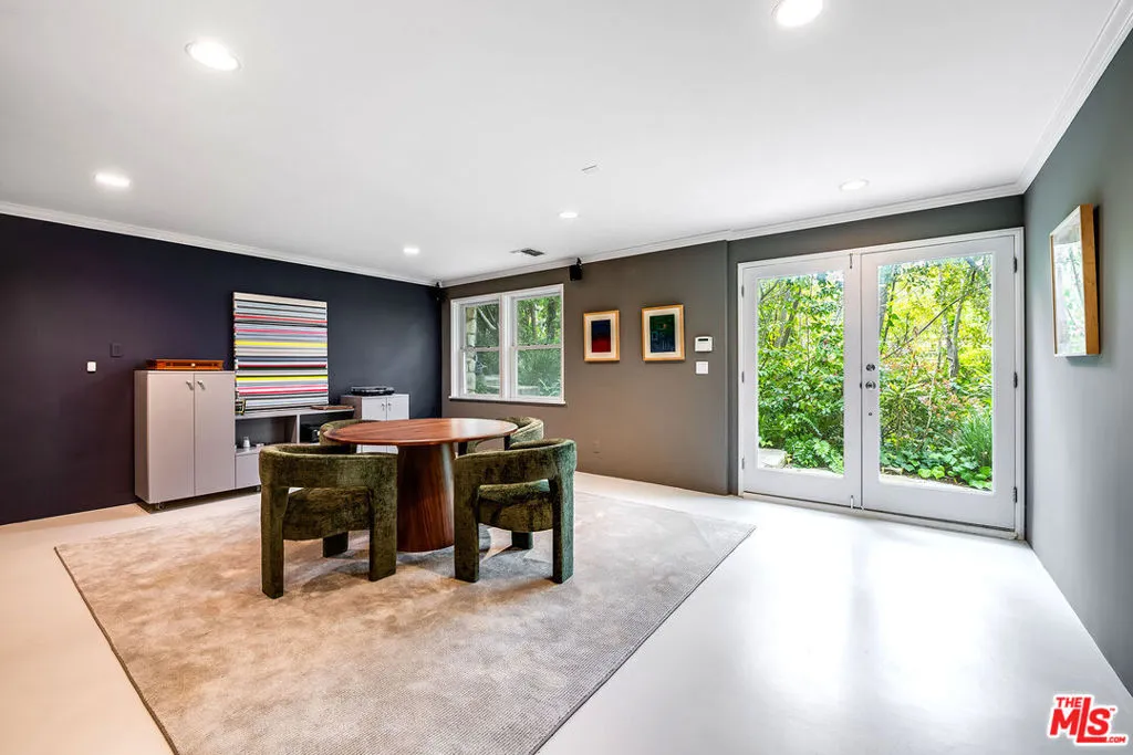 422 Parkwood Drive, Los Angeles, California 90077 home-pic-28