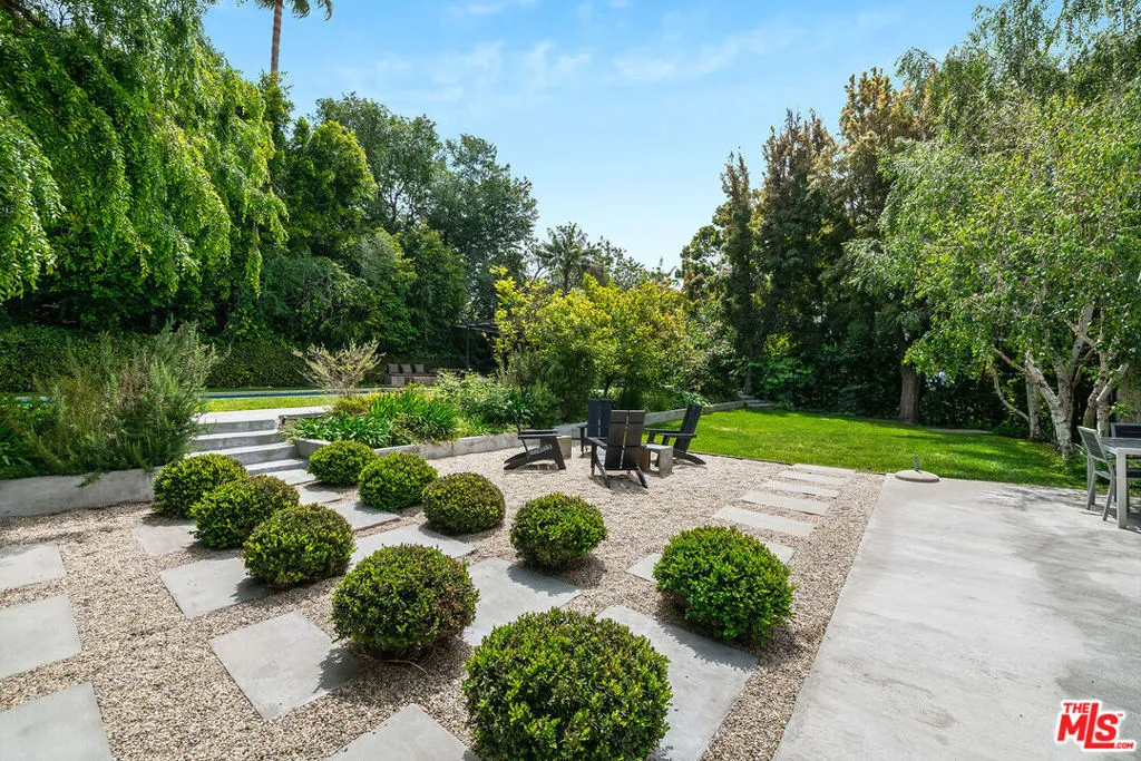 422 Parkwood Drive, Los Angeles, California 90077 home-pic-33