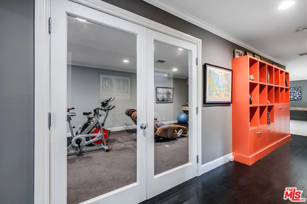 422 Parkwood Drive, Los Angeles, California 90077 home-pic-30