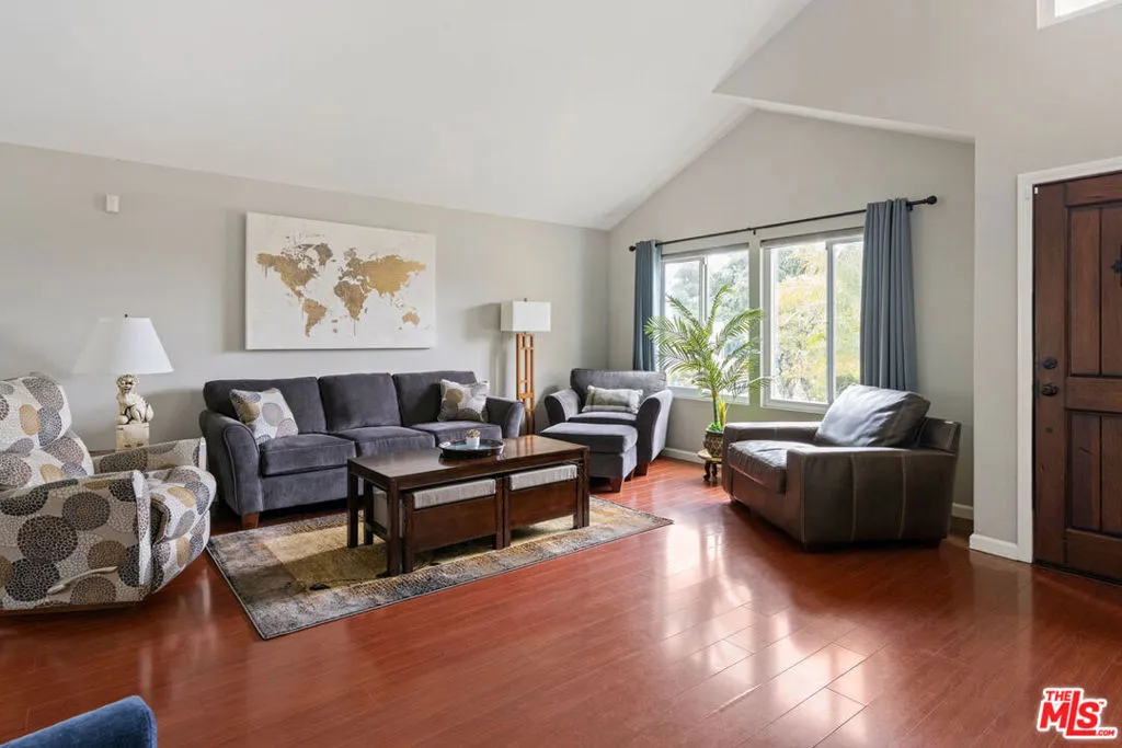 2591 Sunnydale Drive, Duarte, California 91010 home-pic-4