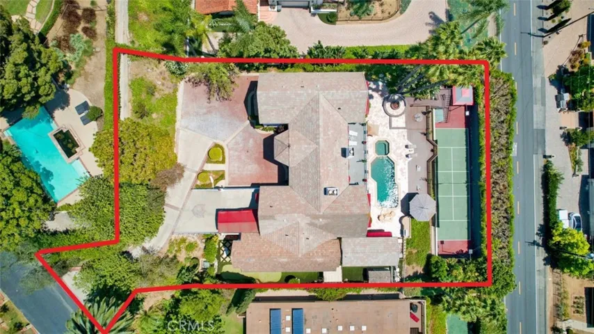 1532 Kensing Lane, North Tustin, California 92705