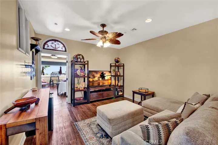 1532 Kensing Lane, North Tustin, California 92705