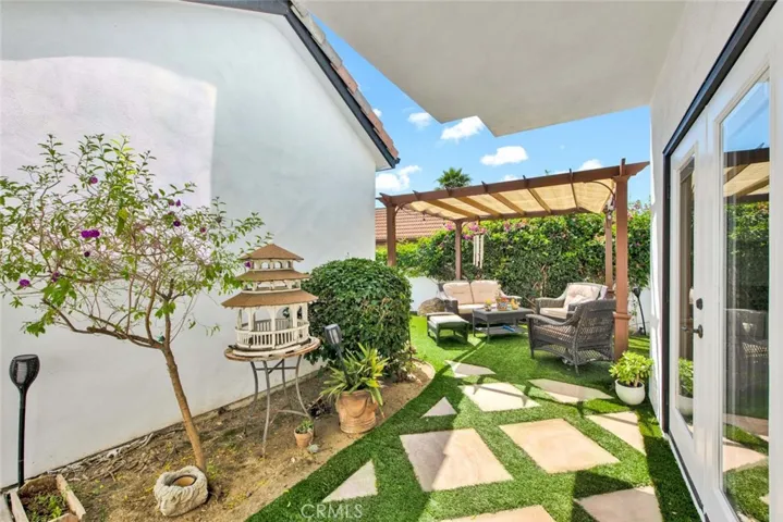 1532 Kensing Lane, North Tustin, California 92705