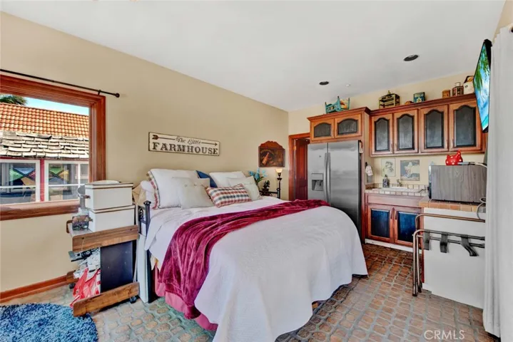 1532 Kensing Lane, North Tustin, California 92705