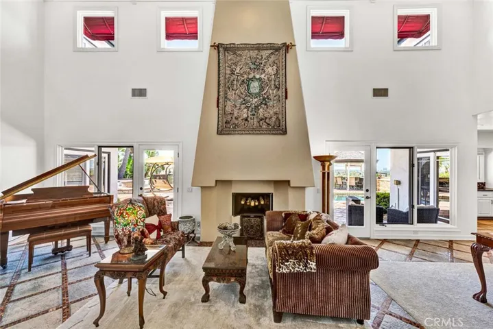 1532 Kensing Lane, North Tustin, California 92705