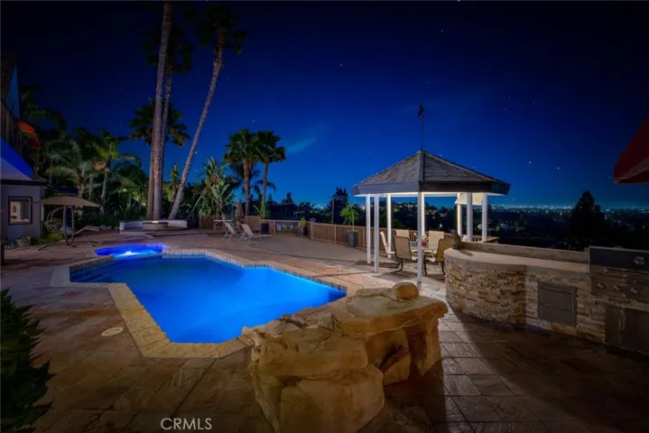 1532 Kensing Lane, North Tustin, California 92705