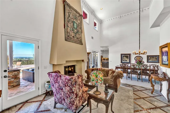 1532 Kensing Lane, North Tustin, California 92705