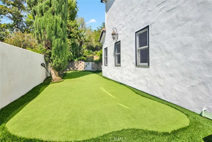 1532 Kensing Lane, North Tustin, California 92705