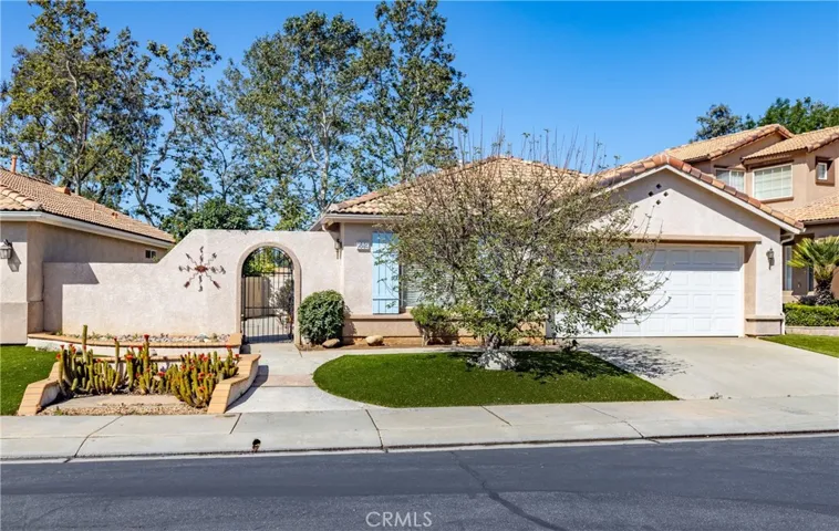 689 Twin Hills Drive, Banning, California 92220