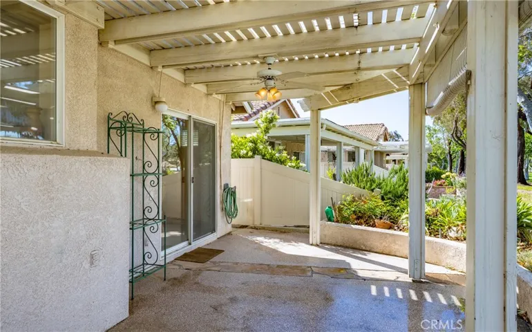 689 Twin Hills Drive, Banning, California 92220